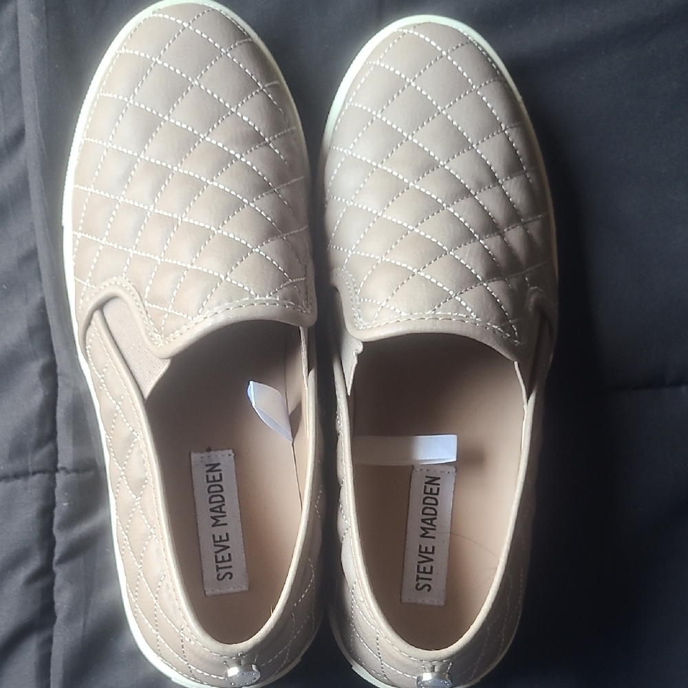 Steve Madden Slip On Sneaks - Picture 3 of 6